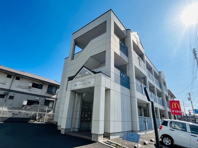 ヴェルジュ 牧の外観写真