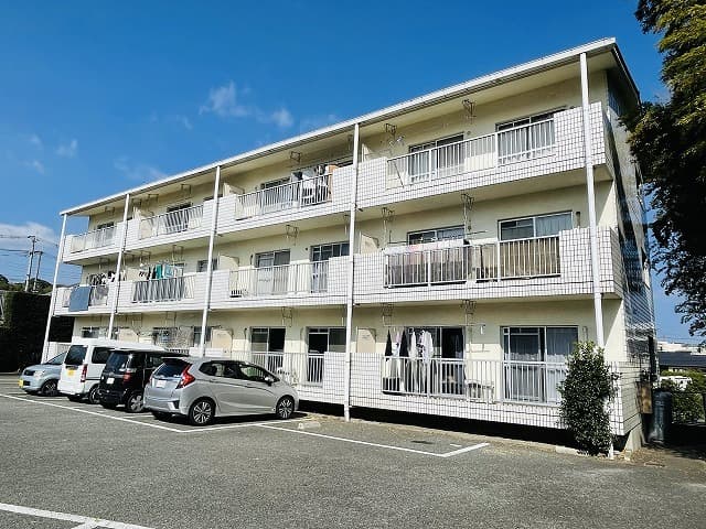 ハイツ山本の外観写真