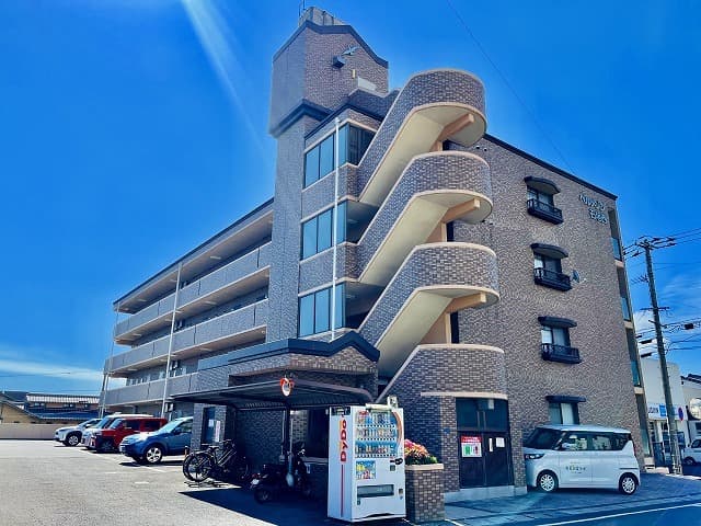 ベルメゾン石垣西の外観写真