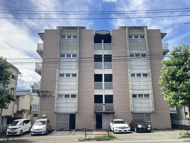 TRILLの外観写真