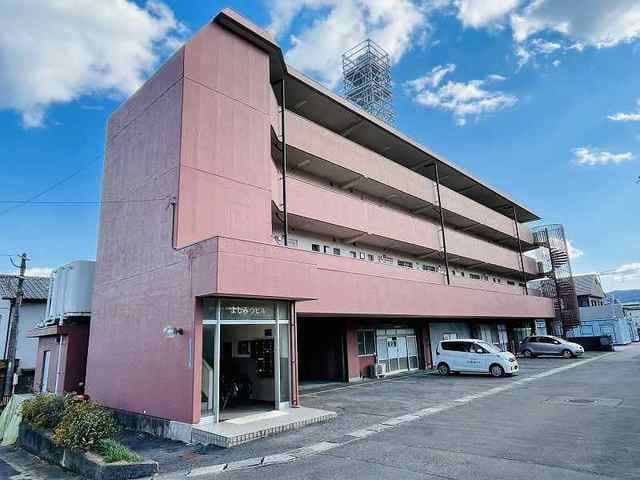 よしみつビルの外観写真