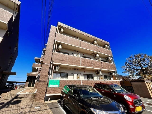 アディーヒルトップの外観写真