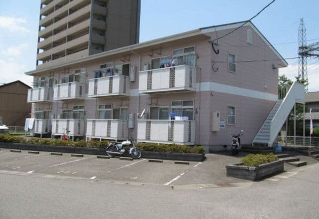 メゾン下郡の外観写真