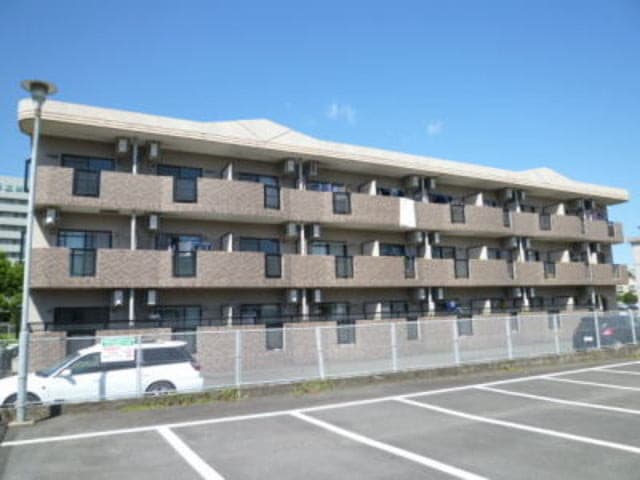 BLUE SKY 鴻川の外観写真