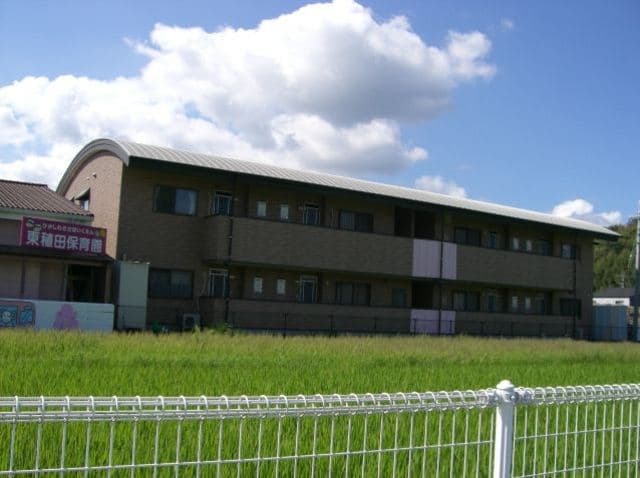 プレミール東の外観写真