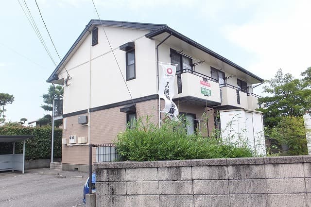 ニューセジュールハイツの外観写真