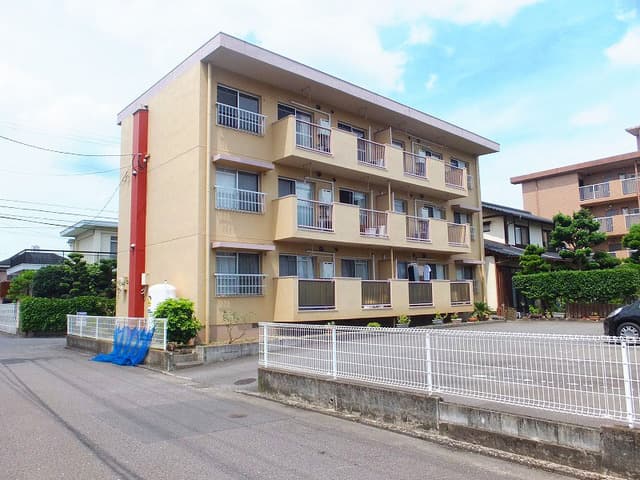 プチパレスの外観写真