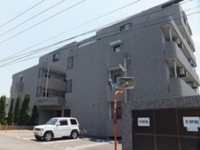 トレステーラ下芹の外観写真