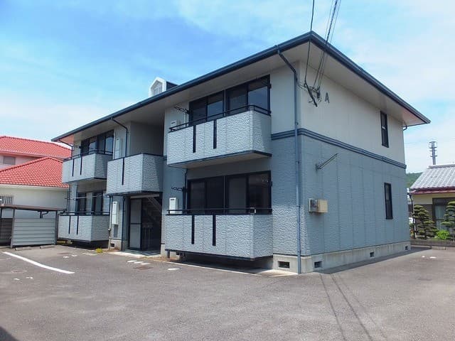 ラックハウスA棟の外観写真