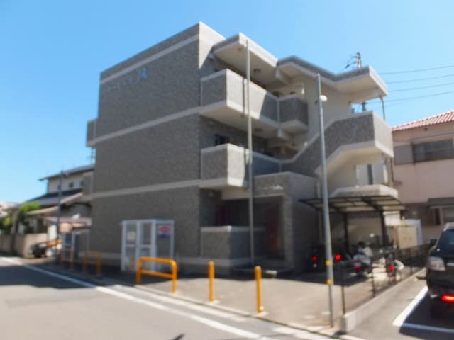 フローレンス颯の外観写真