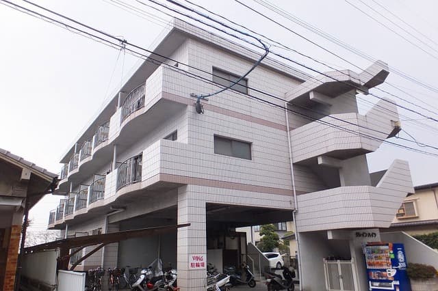 クレインハイツの外観写真