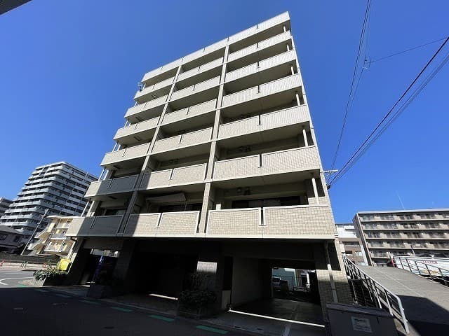 フローラハイライズ駅南の外観写真