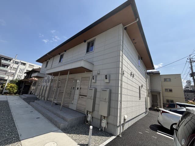 メゾンソレイユ中島西