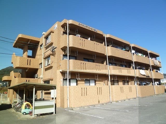 ロイヤルマンション島山の外観写真