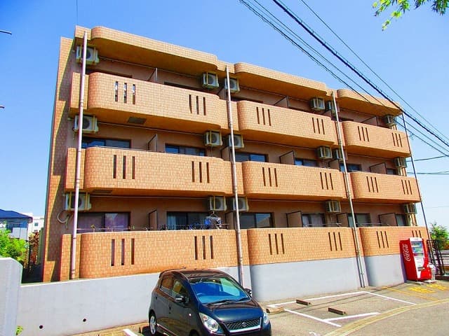 ユーミーマンション浜田の外観写真