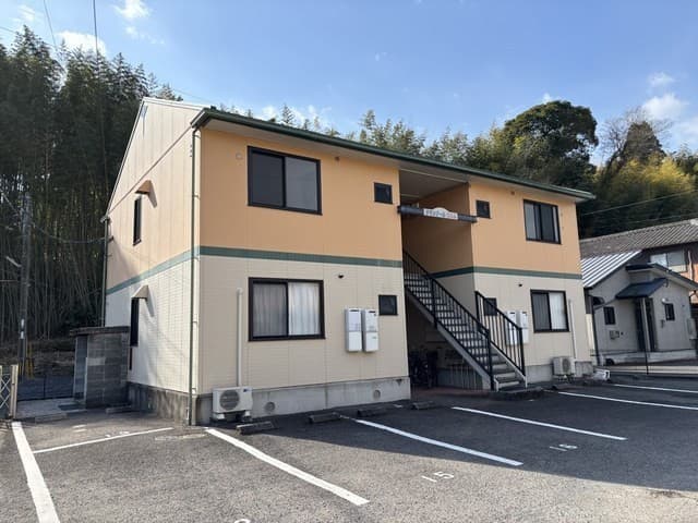 グランドゥールじゅんＢ棟の外観写真