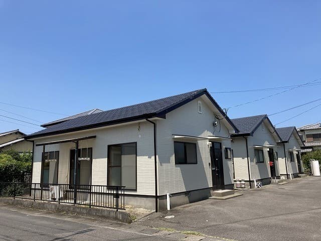 政所　皆見貸家の外観写真