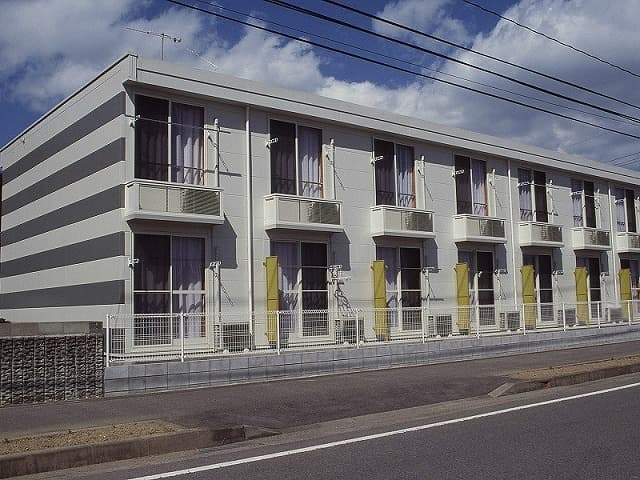 レオパレスすずらん の外観写真