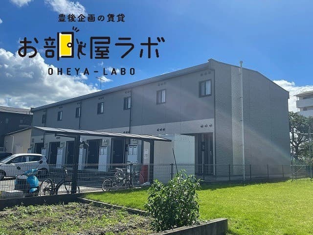 レオパレス里2の外観写真