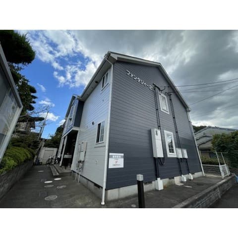 ファンタジー２１の外観写真