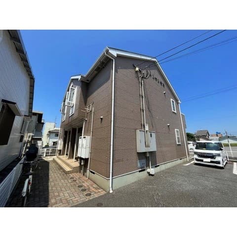 シャルマン寺崎の外観写真