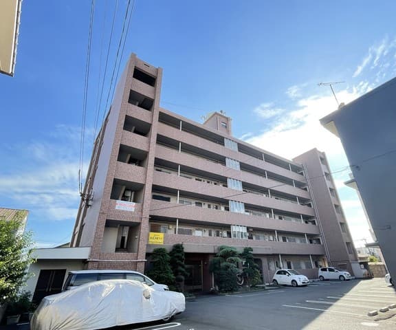 三貞ビルA棟の外観写真