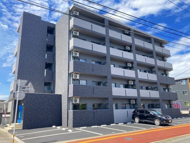 クオーレ日岡の外観写真