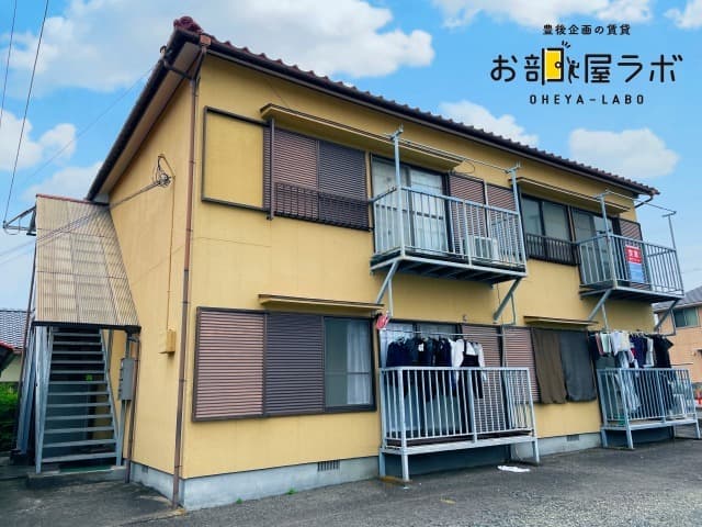 仲アパートの外観写真