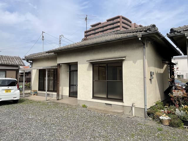 高城南町貸家の外観写真