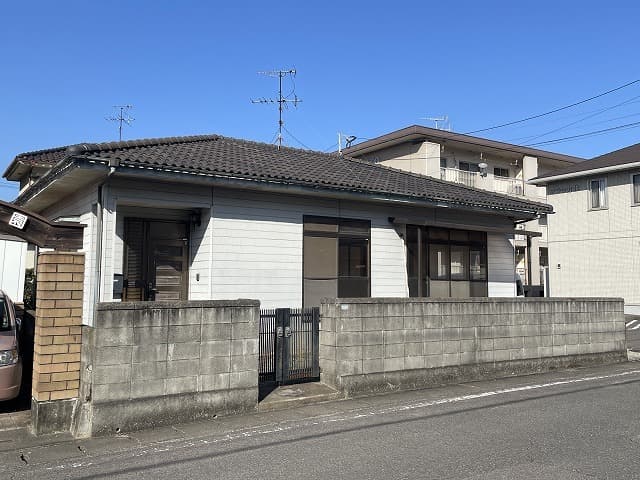 牧2丁目貸家の外観写真