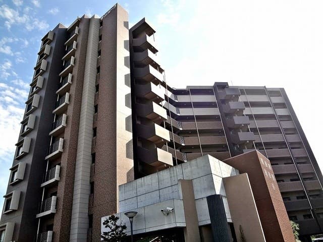 サンパーク明野東　401号の外観写真