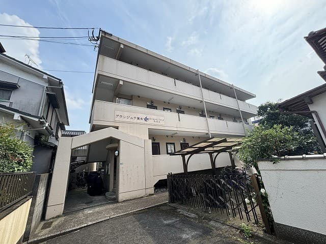 グランジュテ賀来の外観写真