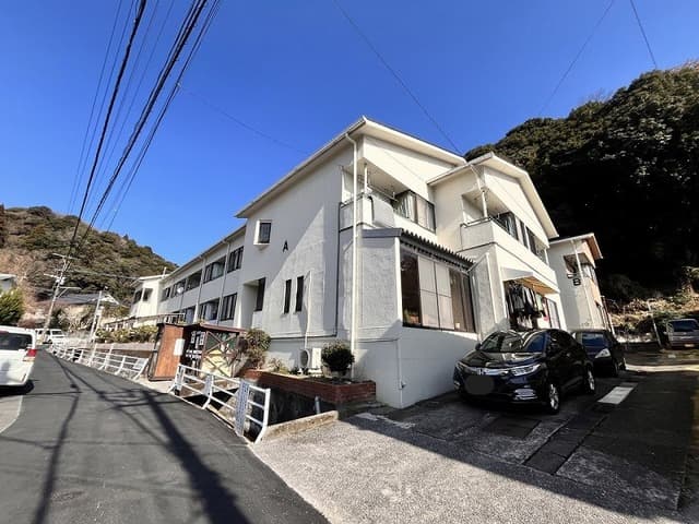 サングレイスえのくまA棟の外観写真