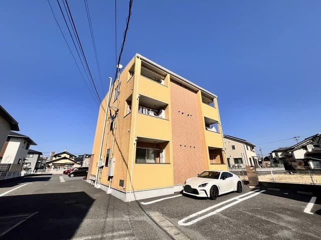 ブリエ・ヴェルジェＣの外観写真