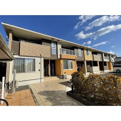 プロムナードＳ．Ｔ　３の外観写真