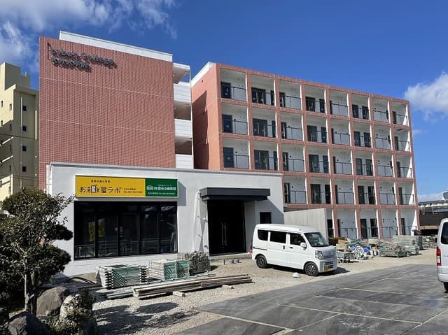 Labo's College大分大学前の外観写真