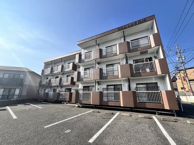 第６シャンテ西川