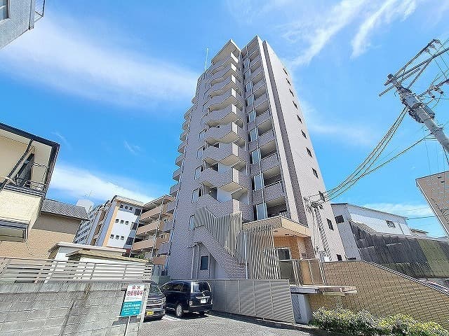 サンヒーローマンション別府駅前の外観写真