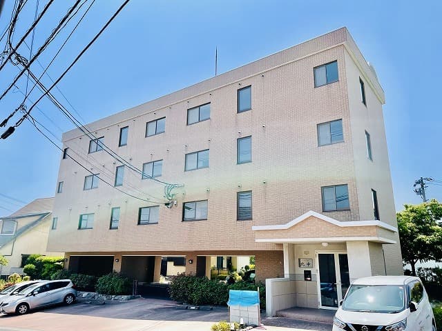 メイプル北中の外観写真