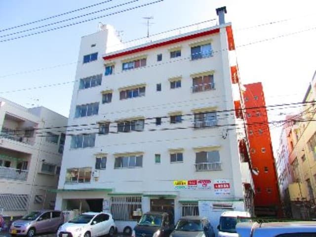 西口ビルの外観写真