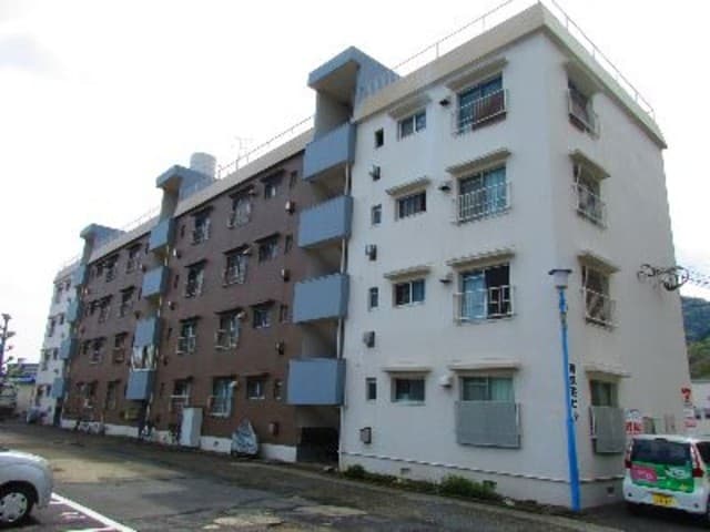 雅泉荘ビル　の外観写真