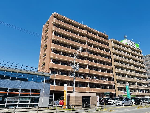 アルウィンコート亀川の外観写真