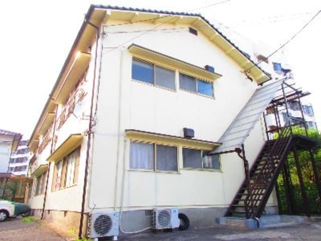 中津留アパートの外観写真