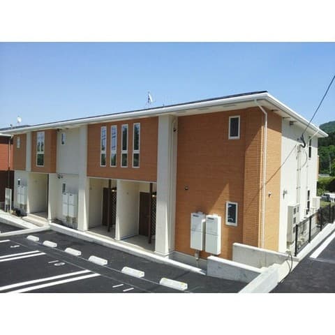 シャルマンヴィルＦ棟の外観写真