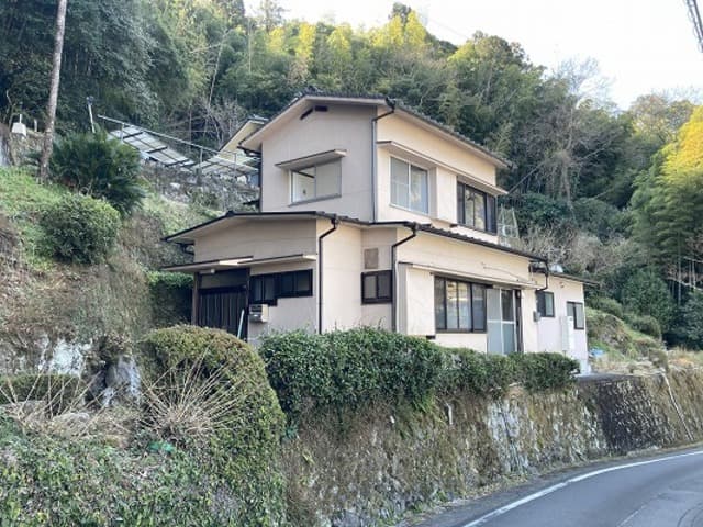 山家中古住宅の外観写真