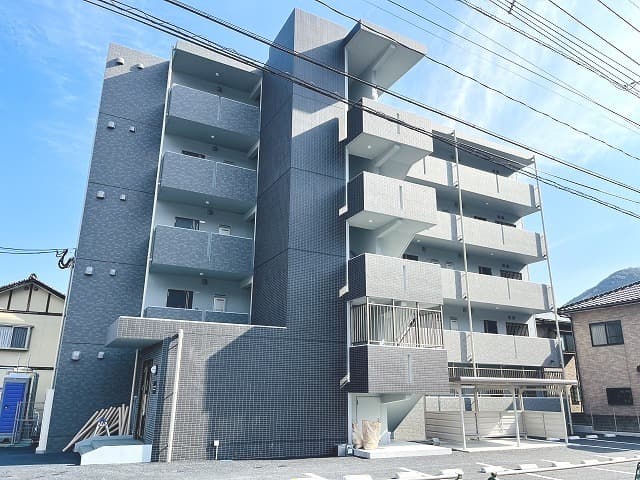 リサナ・ロッソ中島の外観写真