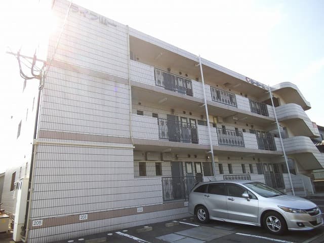 ライフ山一の外観写真