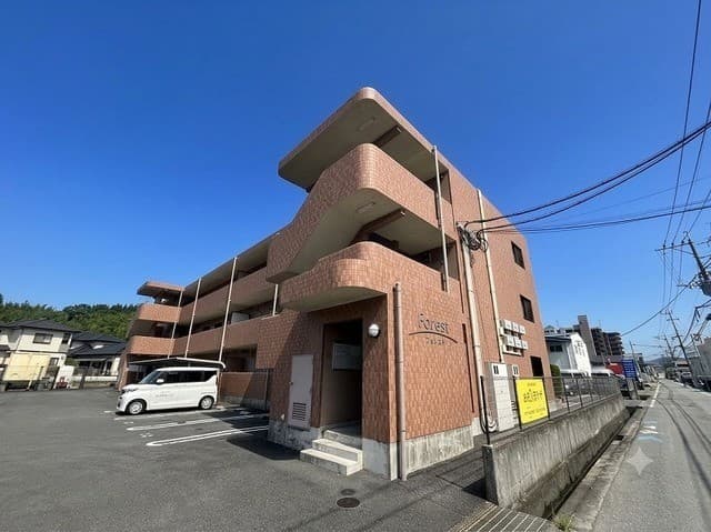 フォレスト