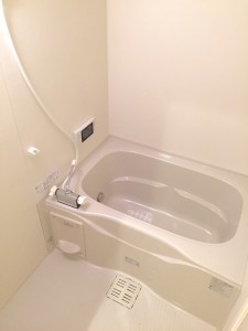 バス 225x300 ☆オススメ物件情報☆